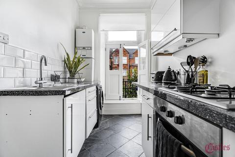 2 bedroom flat for sale, Nelson Road, N8