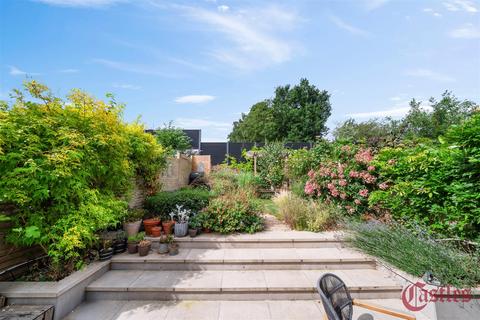 10 Tivoli Road, London, N8 8RE