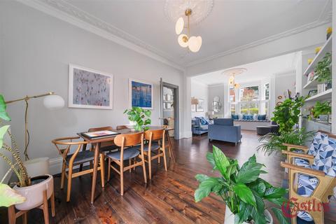 10 Tivoli Road, London, N8 8RE