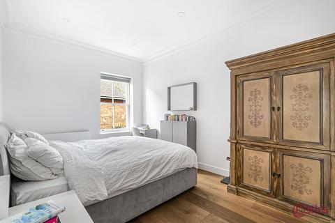 2 bedroom flat for sale, Shepherds Hill, N6