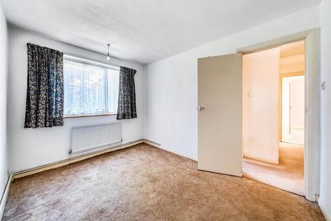 undefined, Maple Road, Surbiton