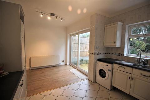 5 bedroom semi-detached house to rent, Garratt Road, Edgware, Greater London, HA8