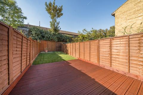 3 Dial Close, Greenhithe, DA9 9PY