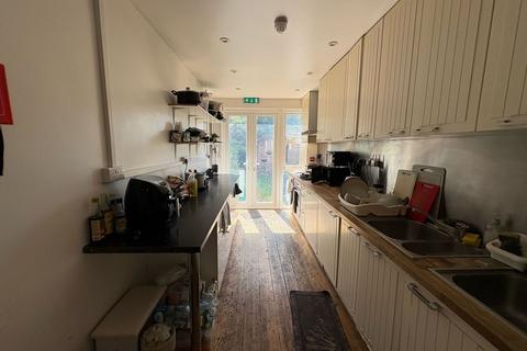 1 bedroom house of multiple occupation to rent, 125 Botley Road, Oxford, OX2