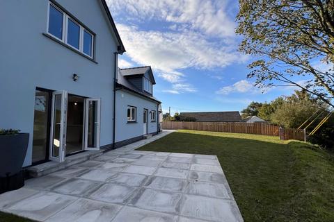 4 bedroom detached house for sale, Cross Inn, New Quay, SA44