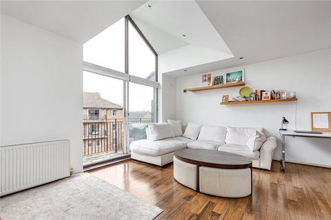 2 bedroom flat for sale, Thorney Crescent, London