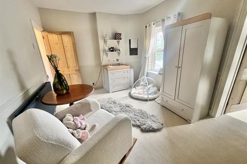 3 bedroom semi-detached house for sale, Osborne Road, East Cowes