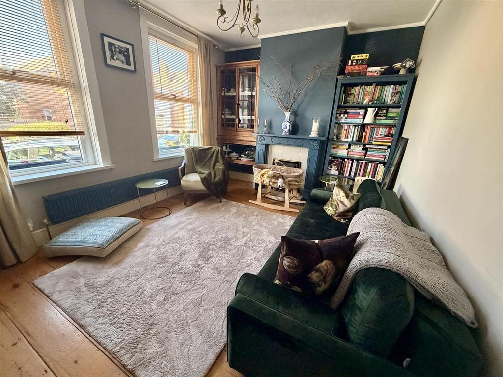 Living Room.jpg