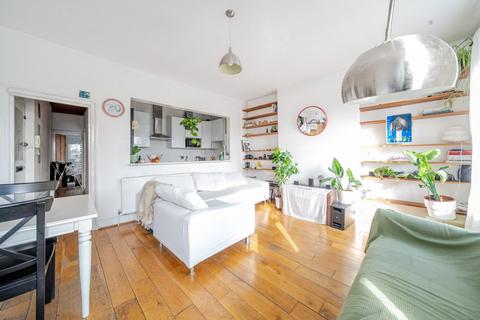 2 bedroom flat for sale, Peckham Rye, London, SE15
