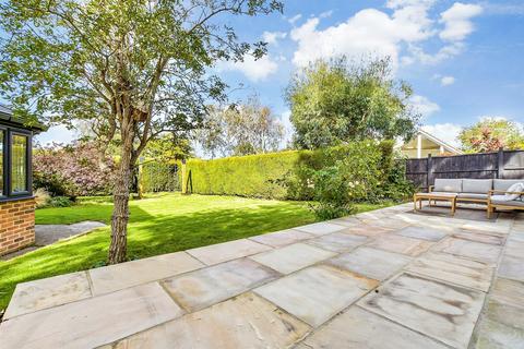 4 bedroom detached house for sale, Forson Close, Tenterden, Kent
