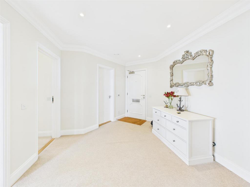 CAM05469 G0-PR0009-STILL020.jpg