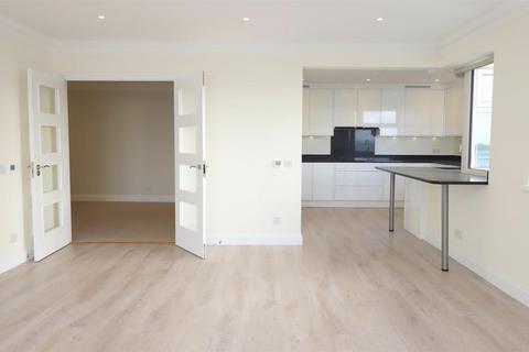 3 bedroom apartment for sale, Impressive 3 Bedroom, 2 Bathroom Non Qualified Apartment