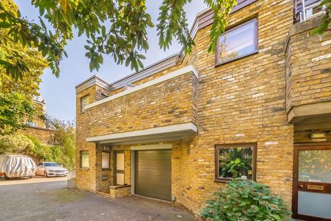 Bellgate Mews, London NW5