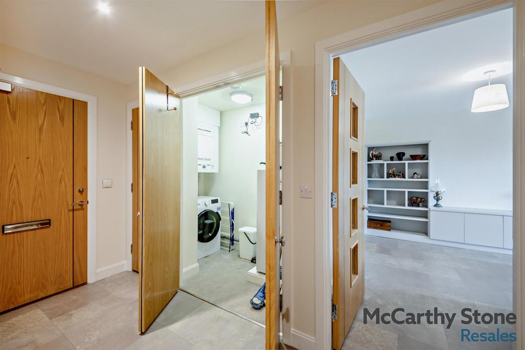 8664484-interior10-800.jpg