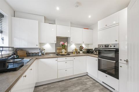 3 bedroom semi-detached house for sale, Montgomery way, Seaford