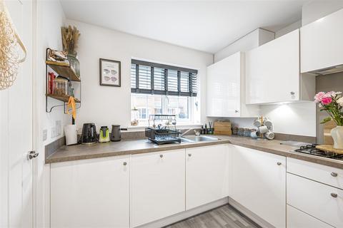 3 bedroom semi-detached house for sale, Montgomery way, Seaford