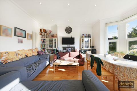 2 bedroom flat for sale, Wendover Road, Harlesden , London, NW10