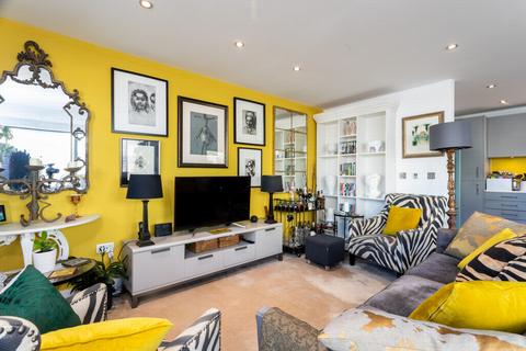 2 bedroom apartment for sale, Olivia Court, Hythe, CT21