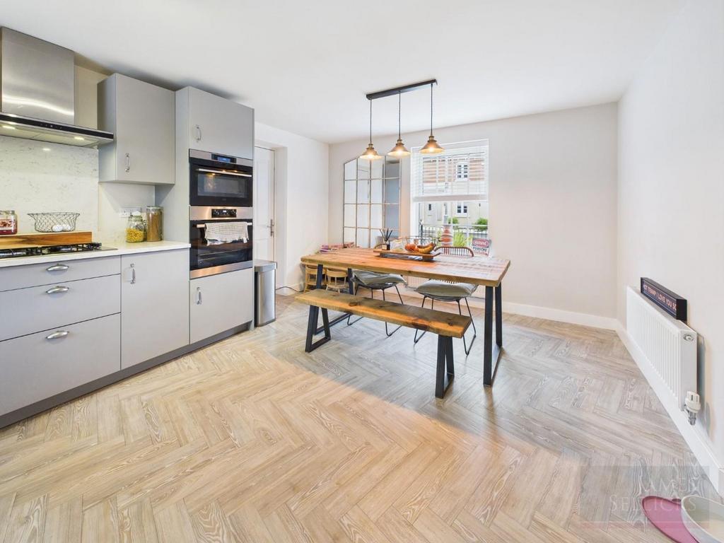Kitchen Diner