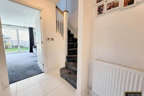 7 Elliots Close, West Horndon, Brentwood, CM13 3FU
