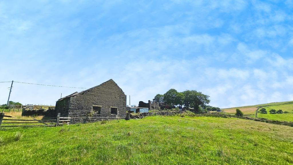 Higher Castleshaw Farm