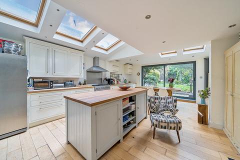 4 bedroom terraced house for sale, Landcroft Road, London, SE22