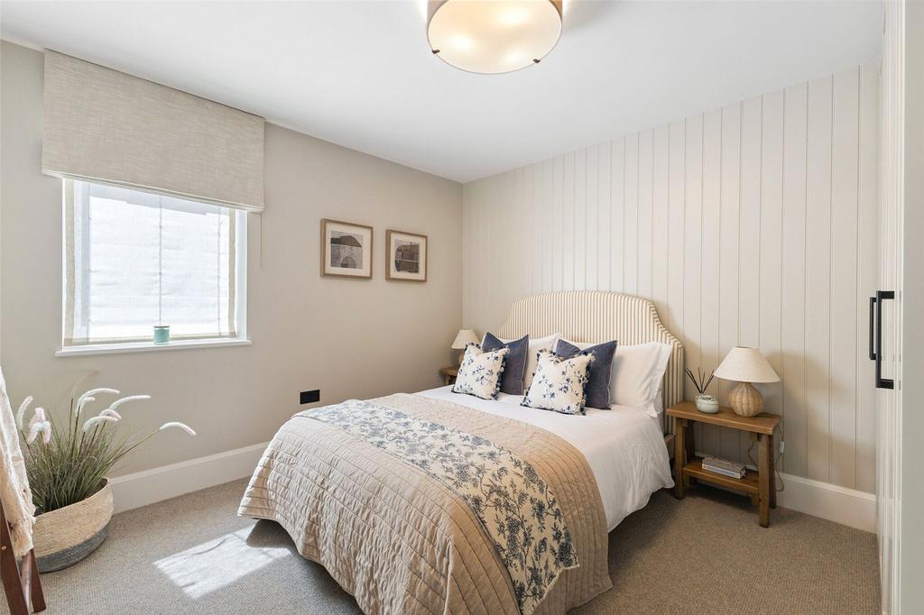 Show Apartment
