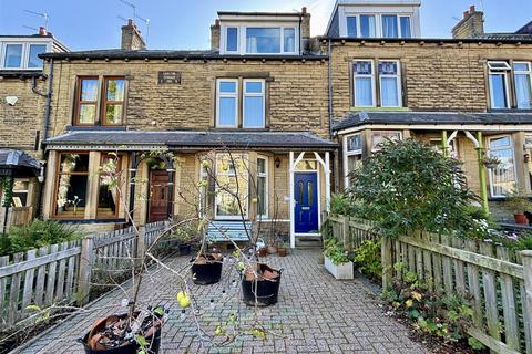 Pasture Lane, Bradford BD14
