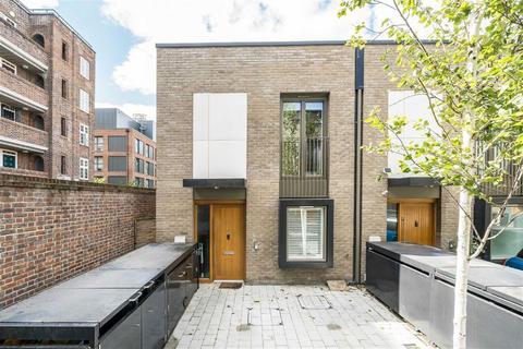 Bourke Close, London SW4