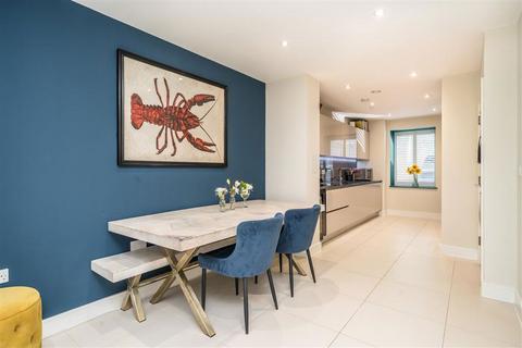 undefined, Bourke Close, London SW4