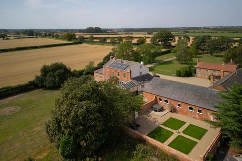 4 bedroom house for sale, Gilbertson House & Cottage, Wheldrake, York