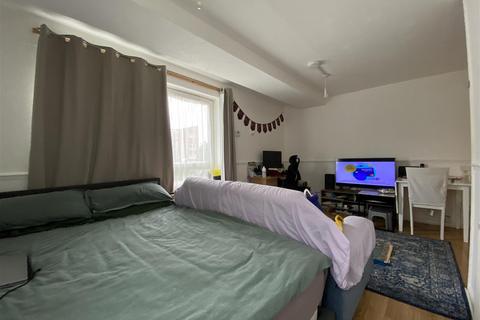 undefined, Oban Street, London