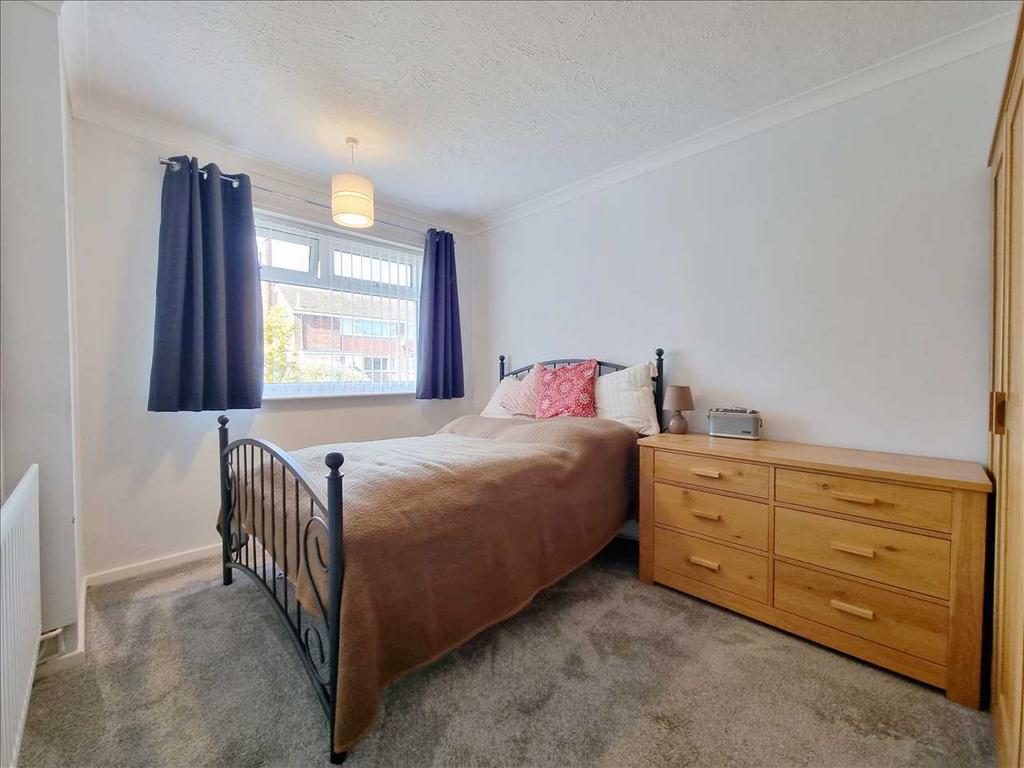 Bedroom 2: