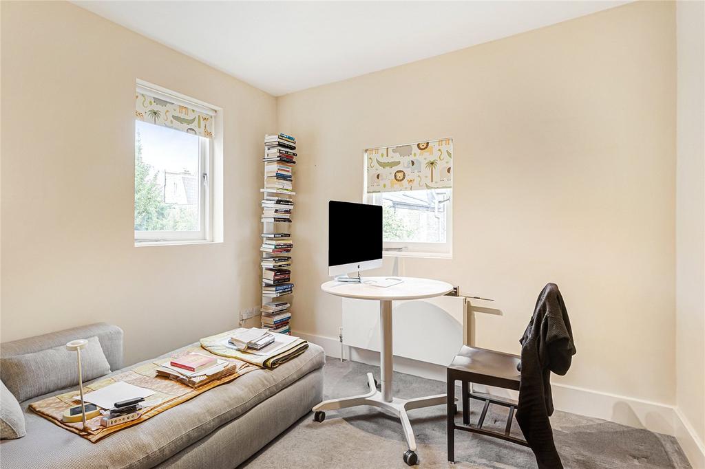 Bedroom/Study