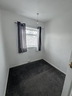 3 bedroom semi-detached house to rent, Eve Lane, Dudley DY1