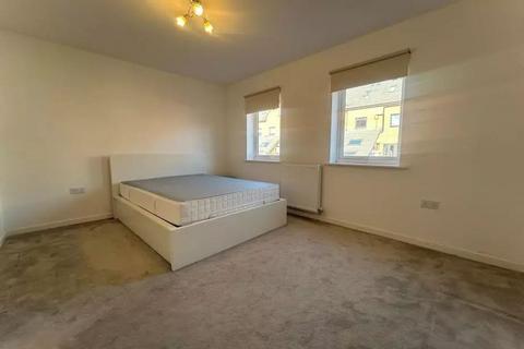 undefined, Calico Avenue, Wallington, SM6