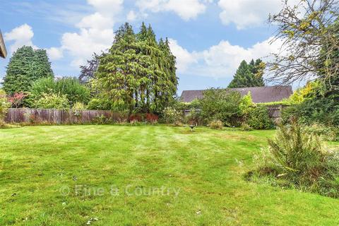 4 bedroom detached house for sale, Wallace Close, Tunbridge Wells TN2