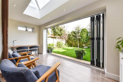 undefined, Windmill Close, Chichester