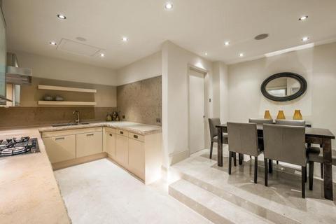 3 bedroom apartment to rent, Princes Gate, London SW7