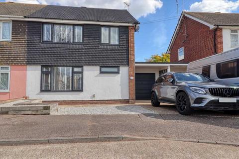 25 Dedham Avenue, Clacton-on-sea, CO16 8AL