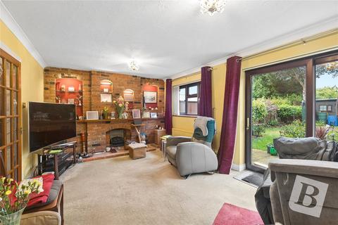 4 bedroom link detached house for sale, Swan Lane, Wickford, Essex, SS11