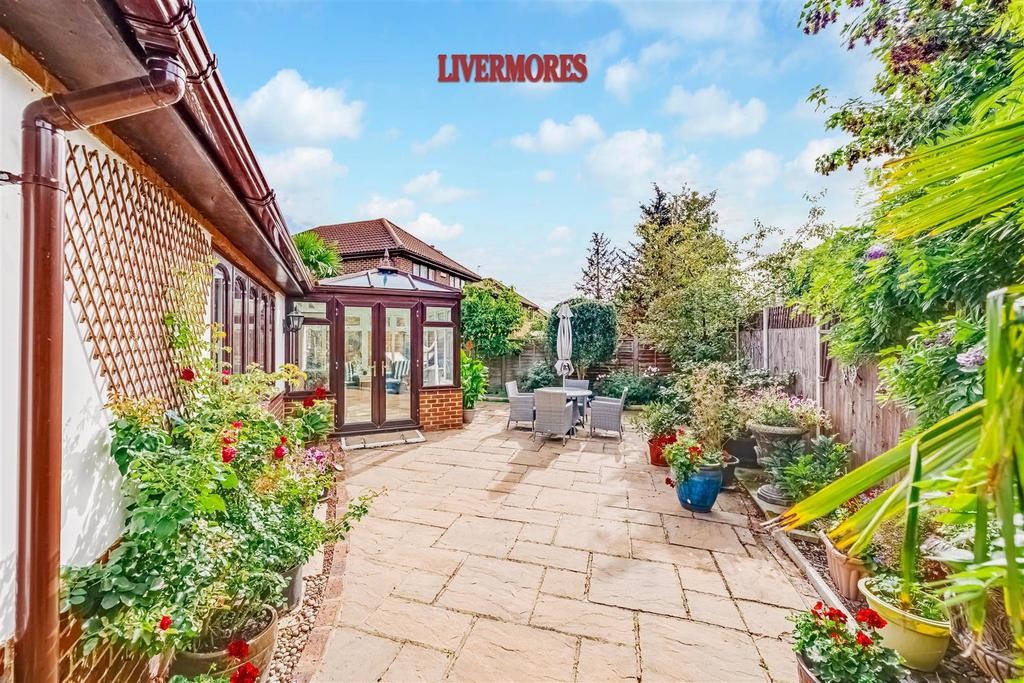 Garden 2.jpg