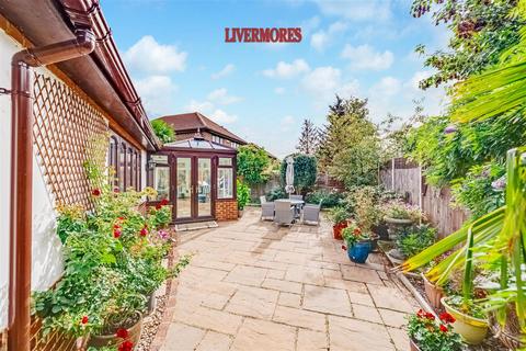 21 Sullivan Close, Dartford, DA1 2NJ