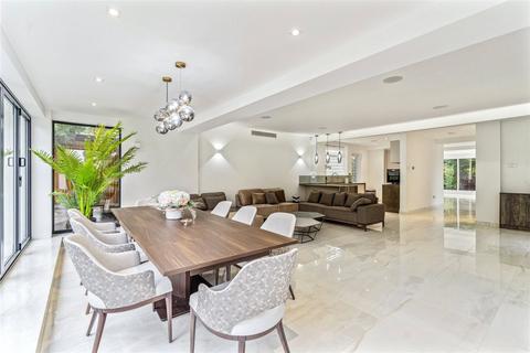 undefined, Oxhey Lane, Pinner, Middlesex, HA5