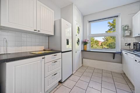 143 Hatfeild Mead, Morden, SM4 5PG