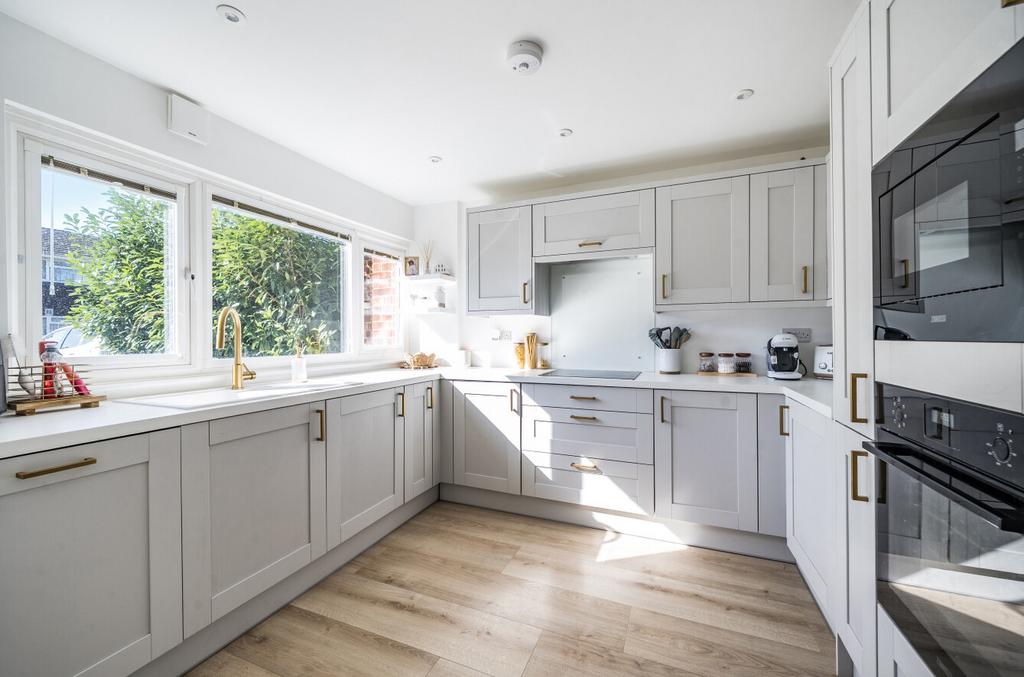 1361243-20-68dbba...