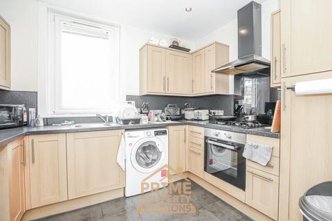 2 bedroom flat for sale, Adamson Crescent, Dunfermline KY12