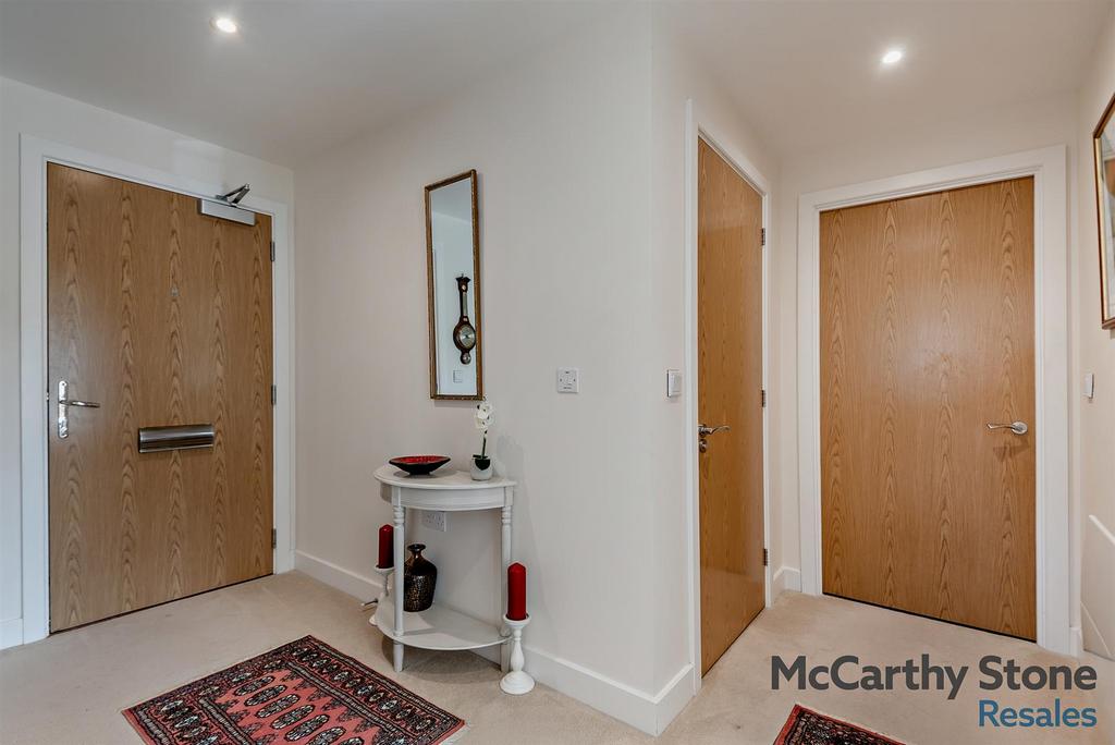 8665712-interior04-800.jpg