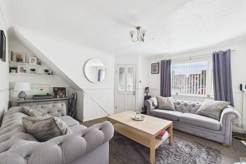3 bedroom end of terrace house to rent, Lower Southfield, Bolton BL5
