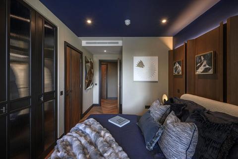 undefined, London Dock, 9 Arrival Square, Wapping, E1W